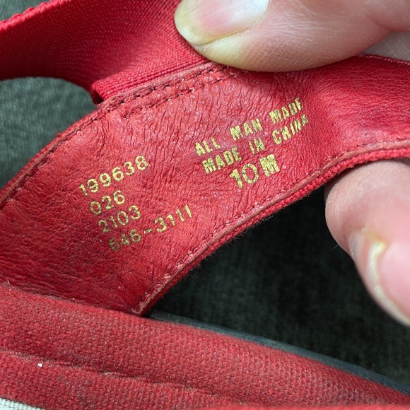 Worthington Sport Red Flat Strappy Size 10 - Picture 4 of 5